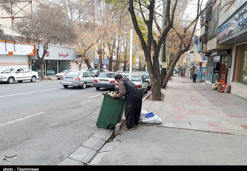 زباله گردی یک تبهکار در مشهد