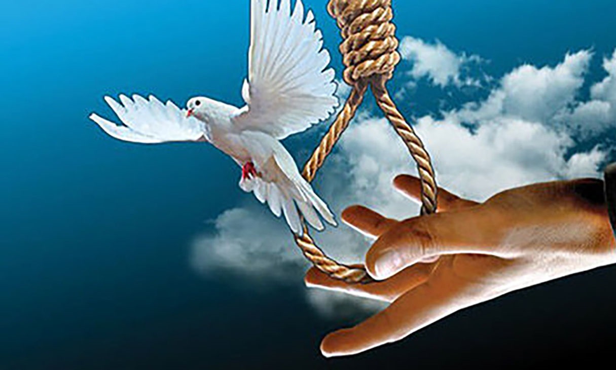 پاره شدن طناب دار از گردن 8 قاتل اعدامی در مازندران