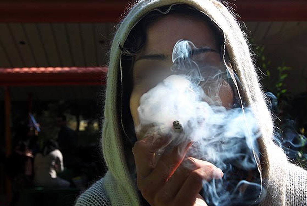 زن شیشه ای با هوشیاری پلیس کرمانشاه دستگیر شد/ کشف 92 کیلوگرم موادمخدر