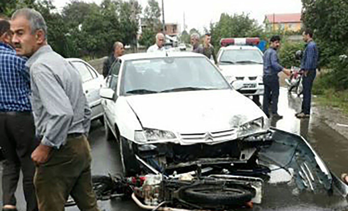 تصادف شدید 4 مرد و یک زن در گیلان