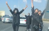 عکس جنجال ۴ دختر بی‌حجاب در بزرگراه تهران – قزوین