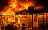 آتش سوزی گسترده در مجتمع تجاری آزادی در اصفهان