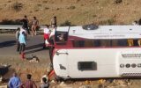 26 کشته و زخمی در واژگونی اتوبوس در جاده مرودشت